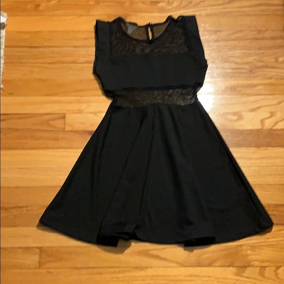 L’Atiste by Amy Dress - Picture 3 of 3